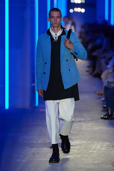 Look 51